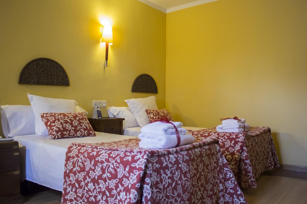 Hotel Quinta La Encarnacion Casar de Cáceres Esterno foto